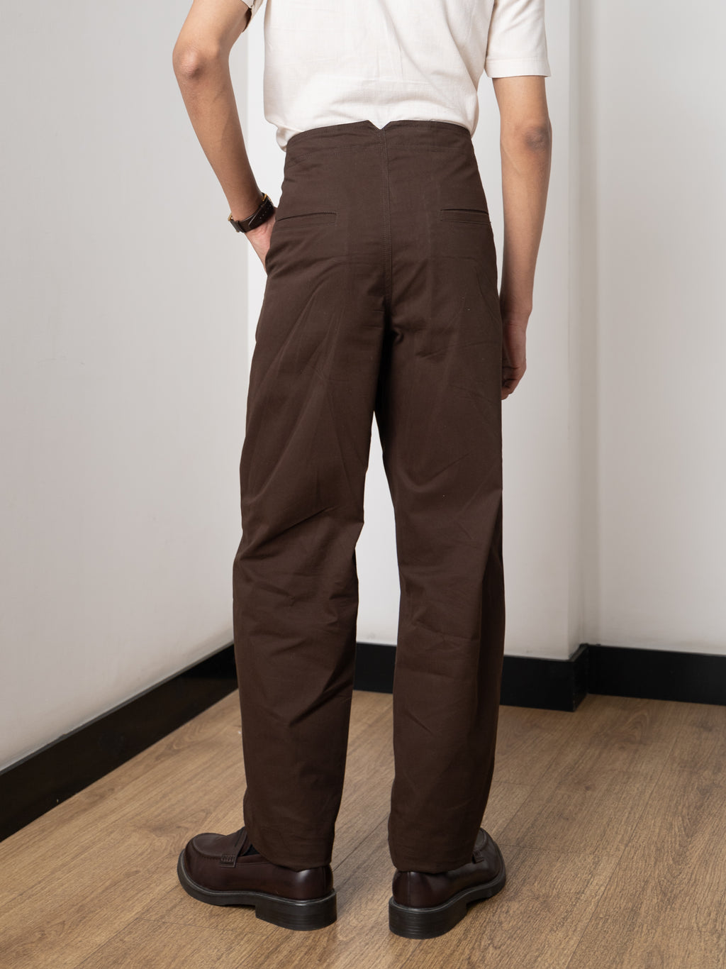 Barrel Trousers (Brown)