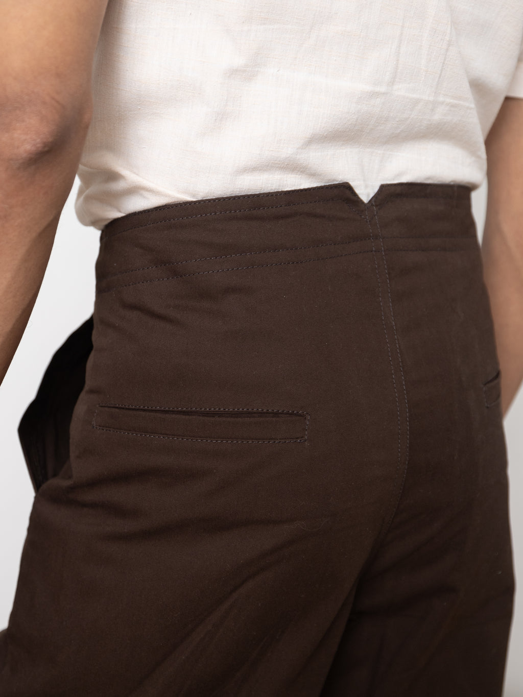 Barrel Trousers (Brown)